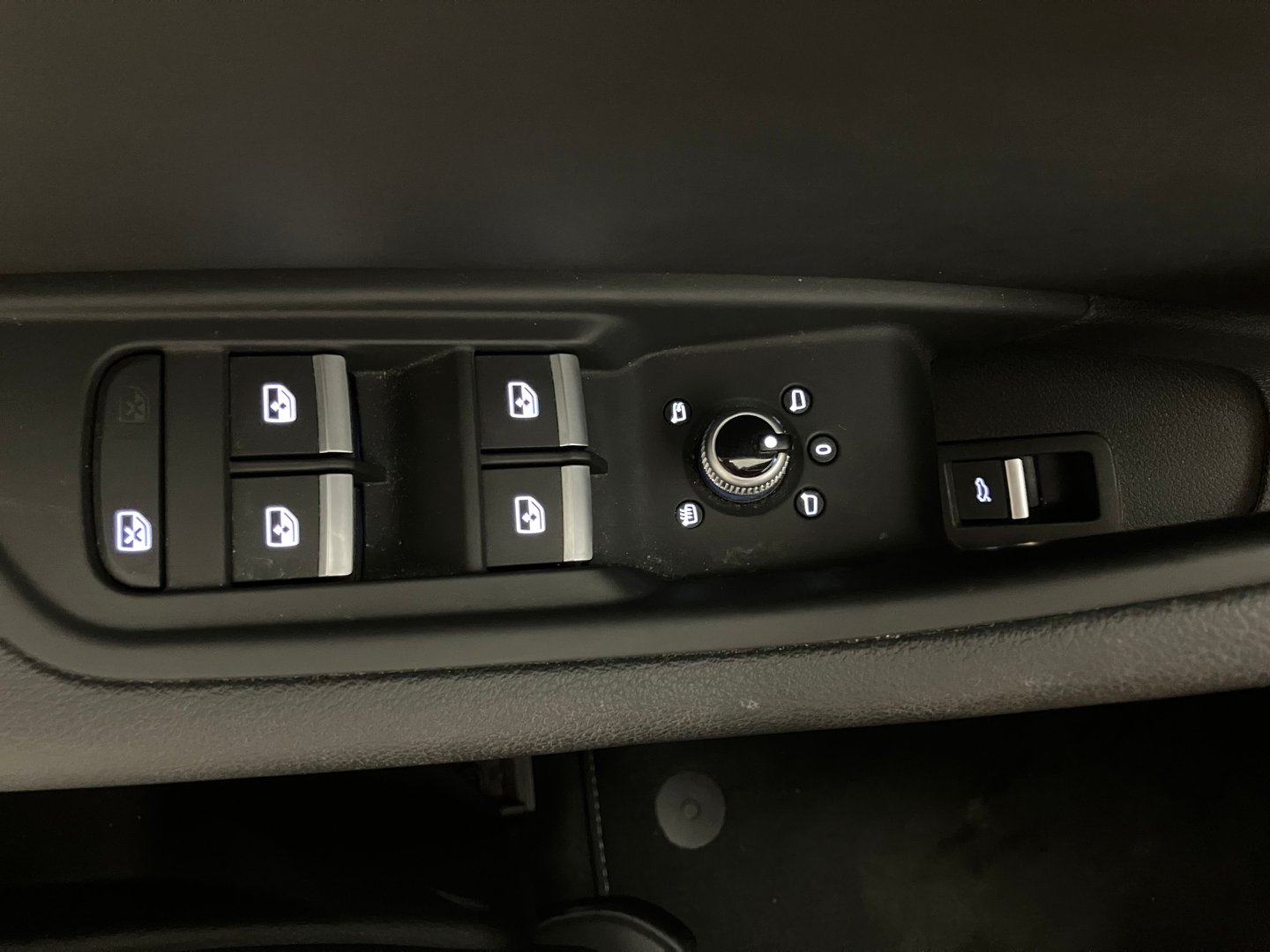 Audi A4 Avant 40 TDI quattro S line | Bild 9 von 29