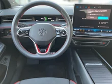 VW ID.7 Tourer GTX 4MOTION 250kW Business in Gletscherweiß Metallic Dach Schwarz