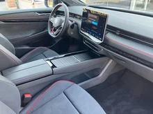 VW ID.7 Tourer GTX 4MOTION 250kW Business in Gletscherweiß Metallic Dach Schwarz