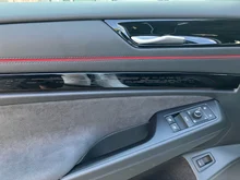VW ID.7 Tourer GTX 4MOTION 250kW Business in Gletscherweiß Metallic Dach Schwarz