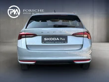 Škoda Octavia Combi Essence TSI mHEV DSG in Smokey Diamond-Silber Metallic