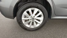 Škoda Kamiq Selection TSI DSG in Graphit-Grau Metallic