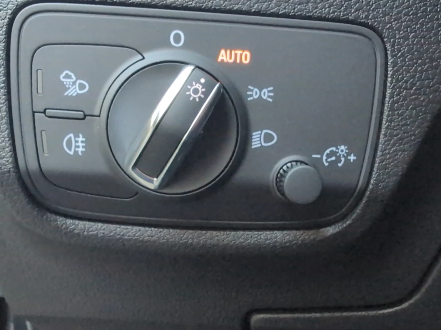 Bild eines Q2 35 TDI admired