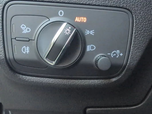 Bild eines Q2 35 TDI admired