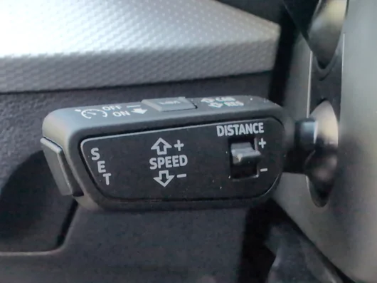 Bild eines Q2 35 TDI admired