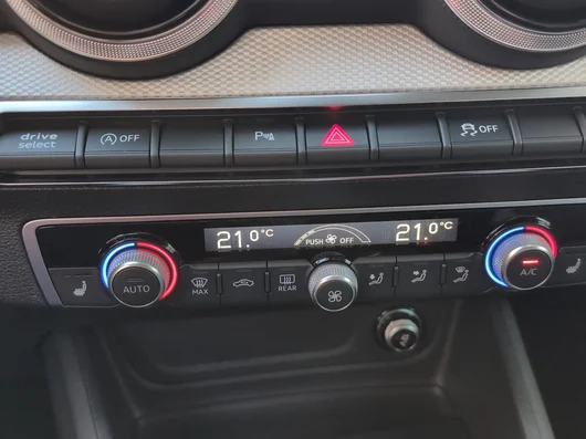 Bild eines Q2 35 TDI admired