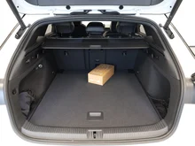 VW ID.7 Tourer GTX 4MOTION 250kW Business in Gletscherweiß Metallic Dach Schwarz