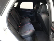VW ID.7 Tourer GTX 4MOTION 250kW Business in Gletscherweiß Metallic Dach Schwarz