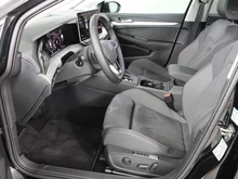 VW Golf Variant Business mHeV DSG in Grenadillschwarz Metallic