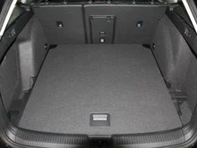 VW Golf Variant Business mHeV DSG in Grenadillschwarz Metallic