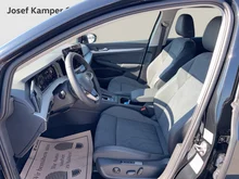 VW Golf Variant Business mHeV DSG in Grenadillschwarz Metallic