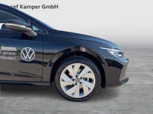 VW Golf Variant Business mHeV DSG in Grenadillschwarz Metallic