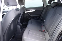 Audi A4 Avant 2.0 TDI quattro in 0E Mythosschwarz Metallic
