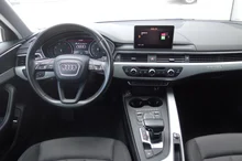 Audi A4 Avant 2.0 TDI quattro in 0E Mythosschwarz Metallic