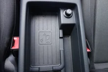 Audi A4 Avant 2.0 TDI quattro in 0E Mythosschwarz Metallic