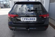 Audi A4 Avant 2.0 TDI quattro in 0E Mythosschwarz Metallic
