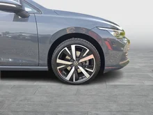 VW Golf Variant Business TDI in Delfingrau Metallic