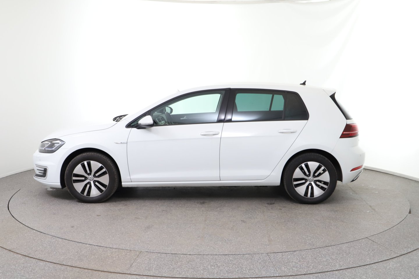 VW e-Golf | Bild 2 von 30