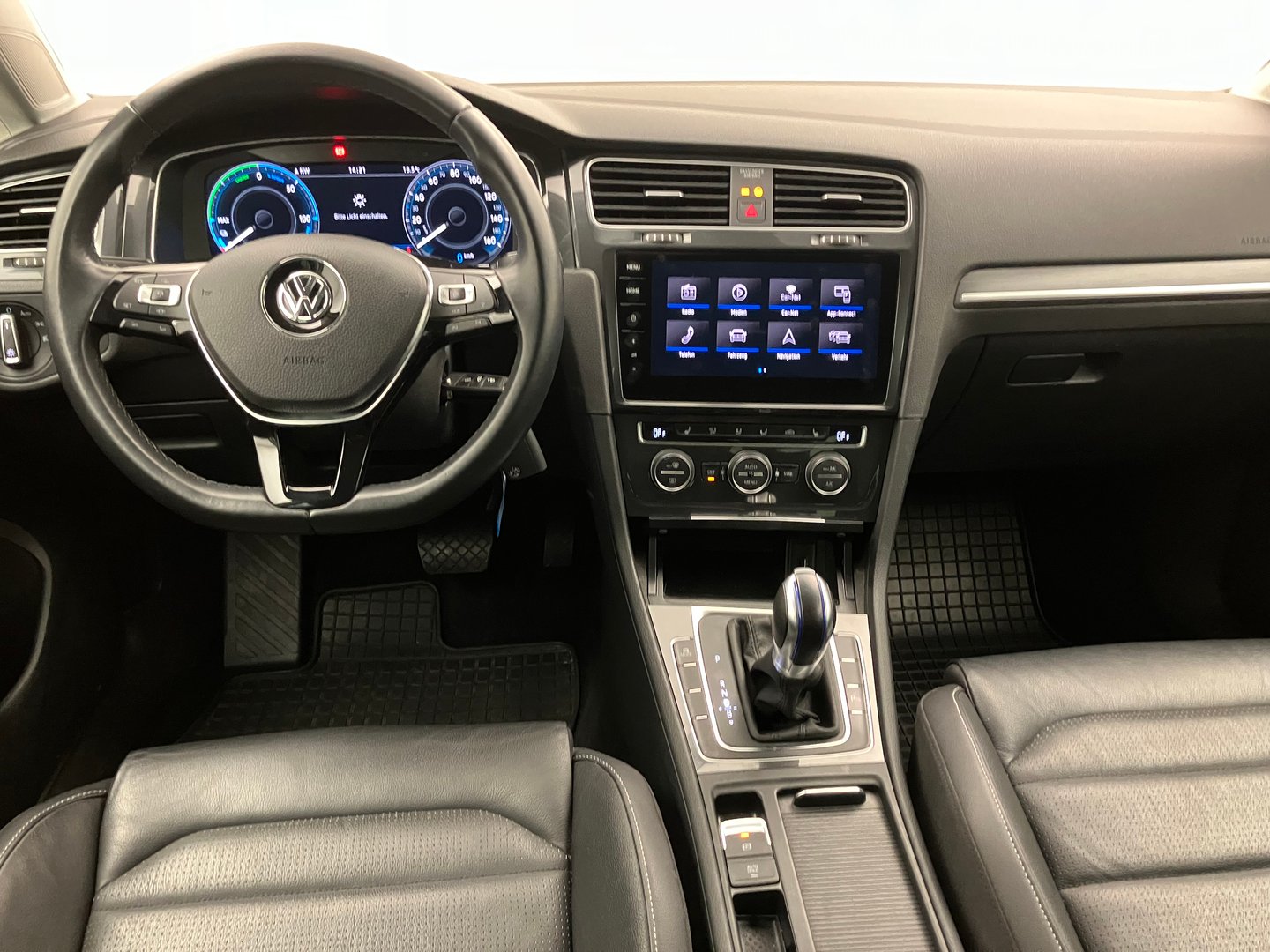 VW e-Golf | Bild 12 von 30