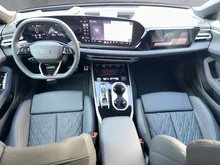 Audi A6 Avant e-hybrid quattro 220 kW in Daytonagrau Perleffekt
