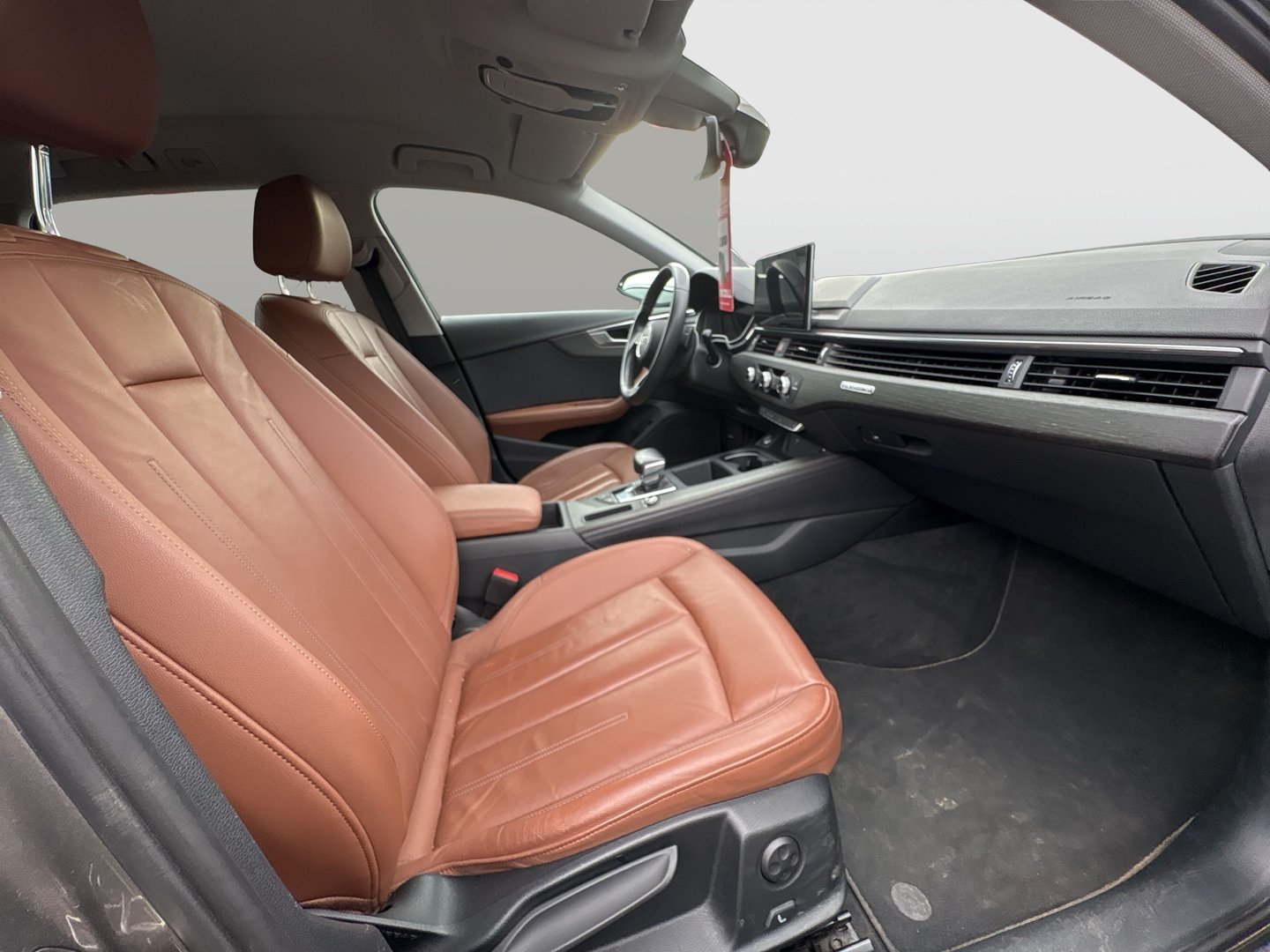 Audi A4 Avant 40 TFSI quattro S-line S-tronic | Bild 13 von 22