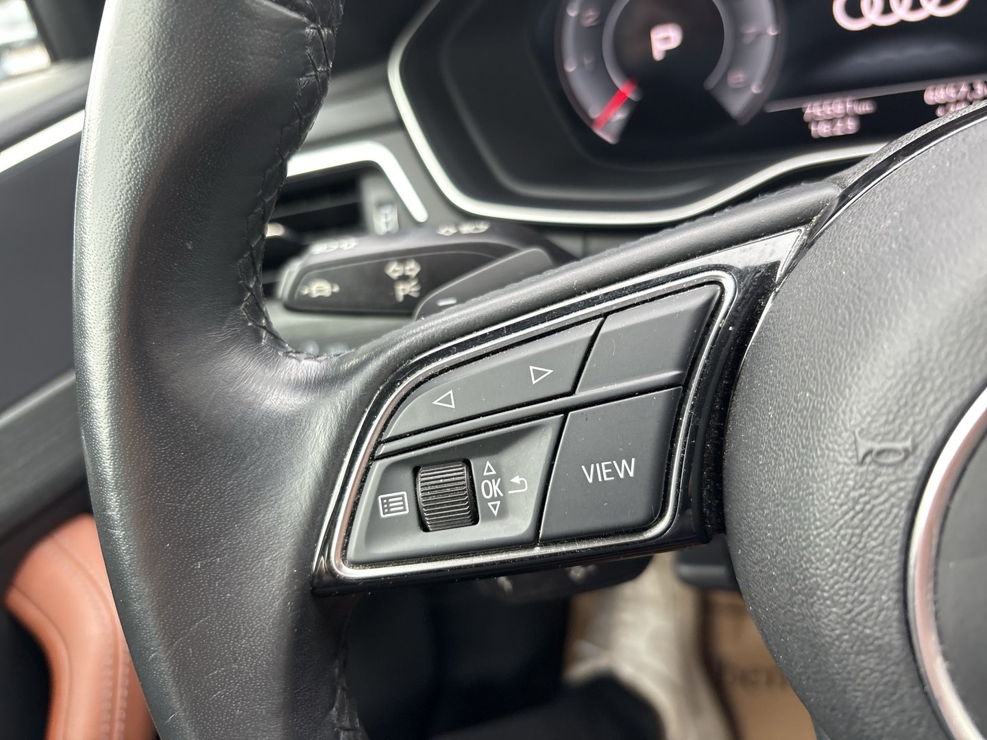 Audi A4 Avant 40 TFSI quattro S-line S-tronic | Bild 11 von 22