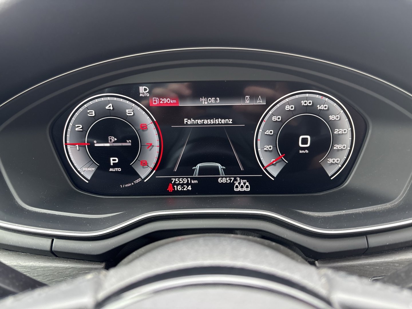 Audi A4 Avant 40 TFSI quattro S-line S-tronic | Bild 10 von 22