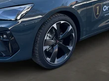 Thumbnail-Foto von Fahrzeug