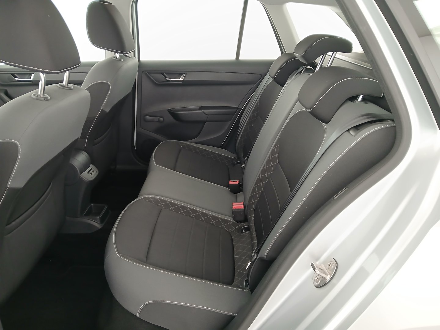 Škoda FABIA Combi Ambition | Bild 25 von 28