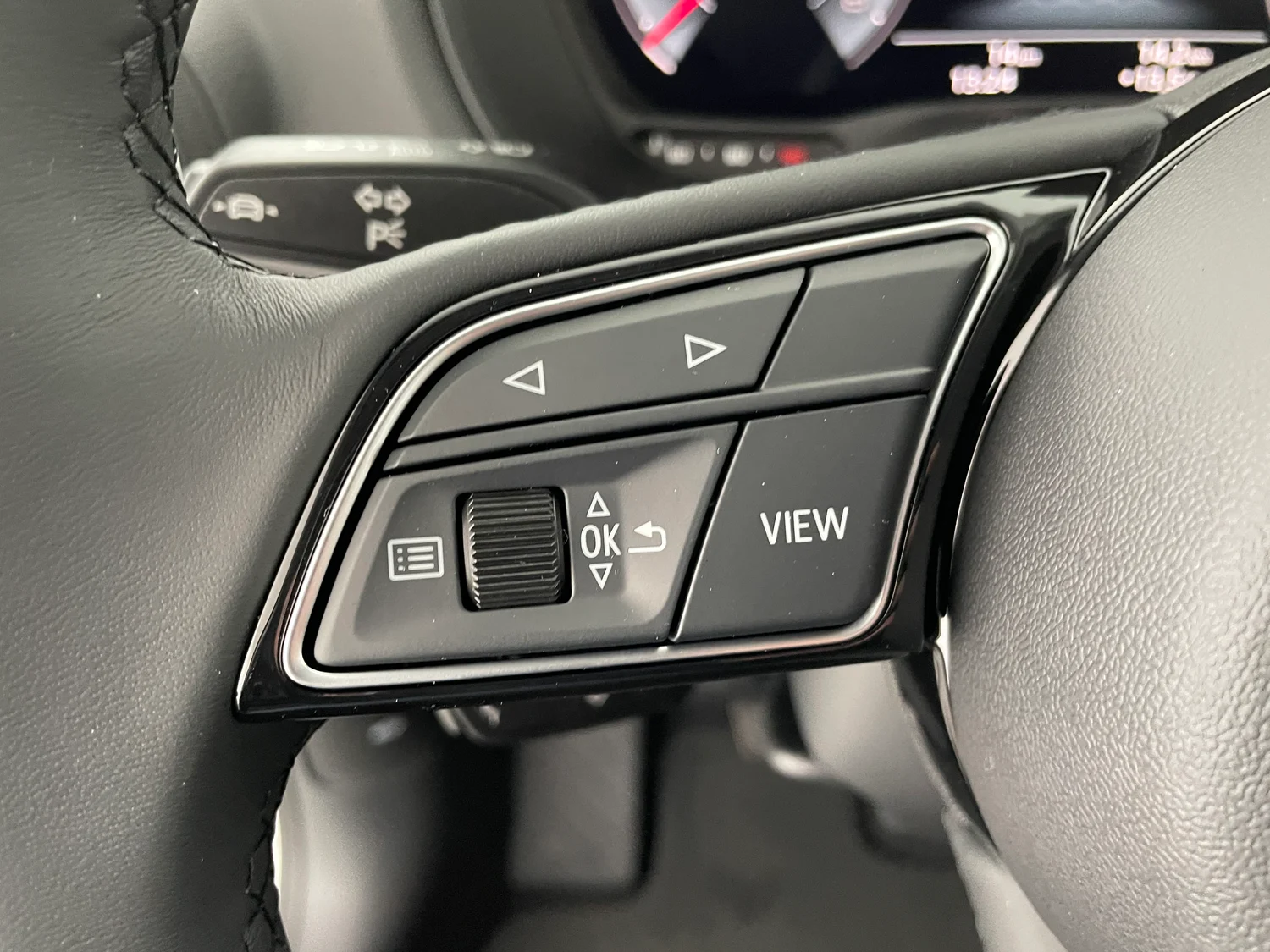 Bild eines Audi Q2 30 TFSI admired