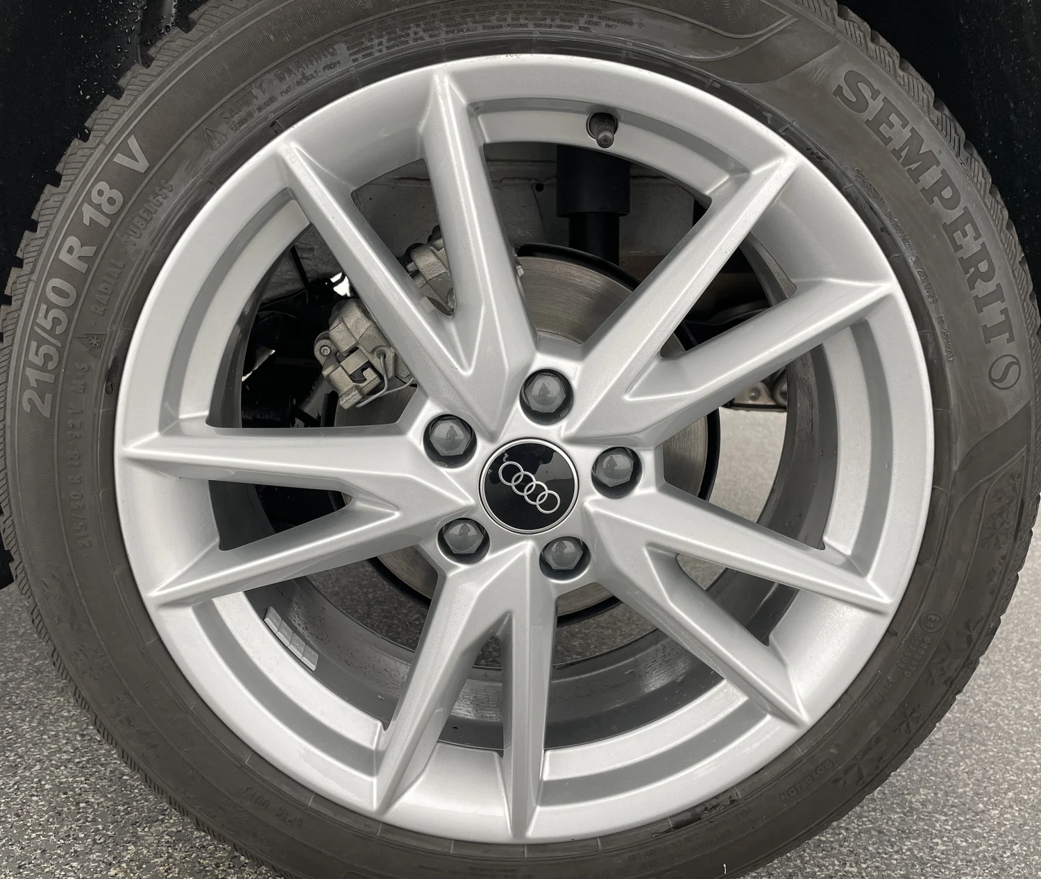 Bild eines Audi Q2 30 TFSI admired