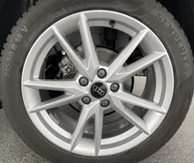 Thumbnail-Foto von Fahrzeug