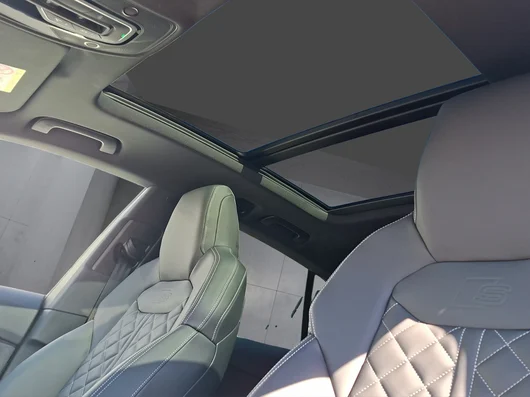 Bild eines Audi Q8 50 TDI quattro