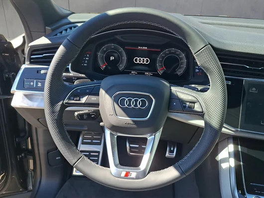 Bild eines Audi Q8 50 TDI quattro