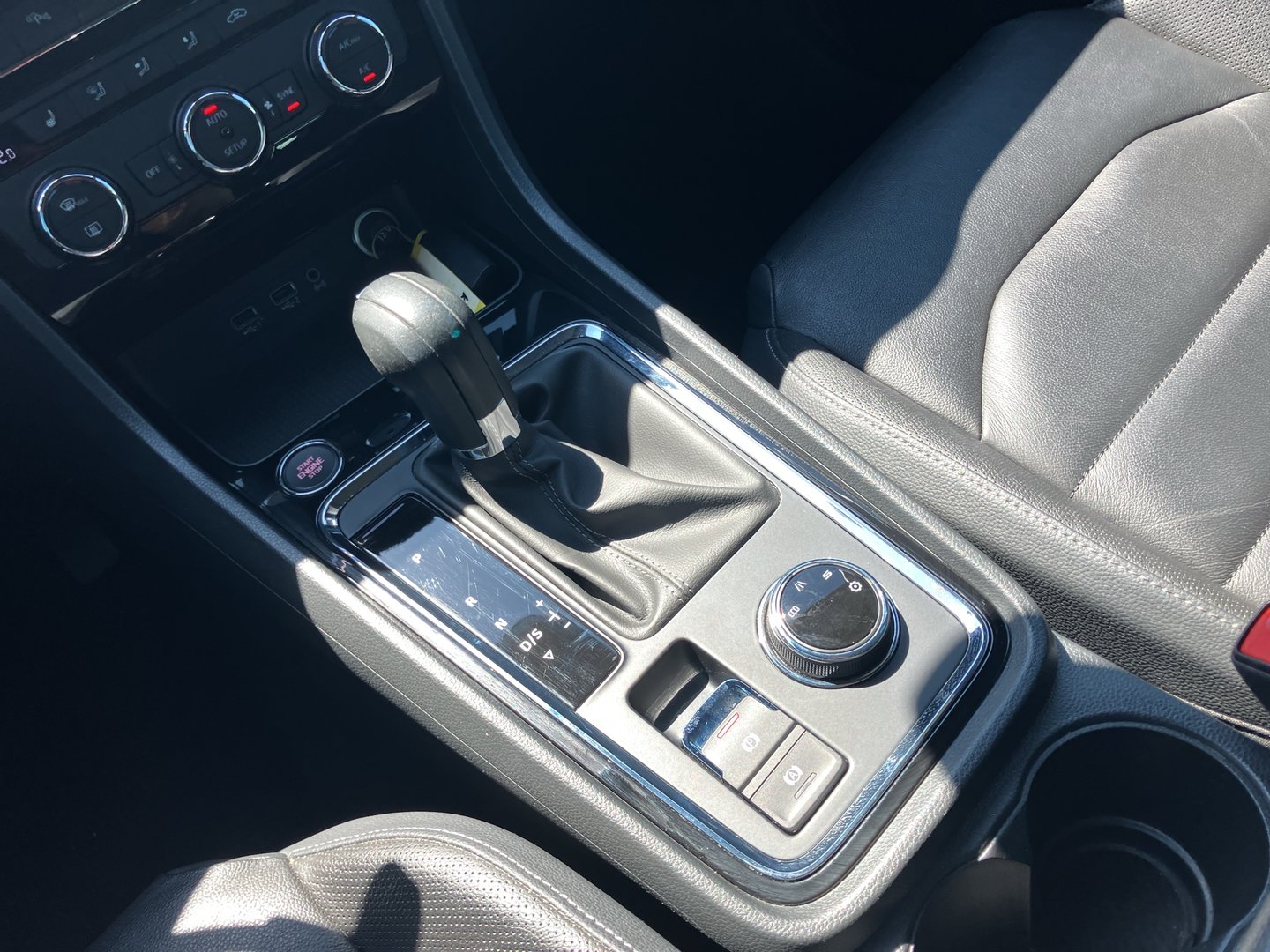SEAT Ateca Xcellence 2.0 TDI DSG | Bild 22 von 28