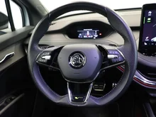 Škoda Enyaq Coupé RS in Moon-Weiß Metallic