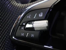 Škoda Enyaq Coupé RS in Moon-Weiß Metallic