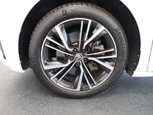 Škoda Enyaq Coupé RS in Moon-Weiß Metallic