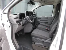 VW Kastenwagen Transporter Kastenwagen TDI in Clear White