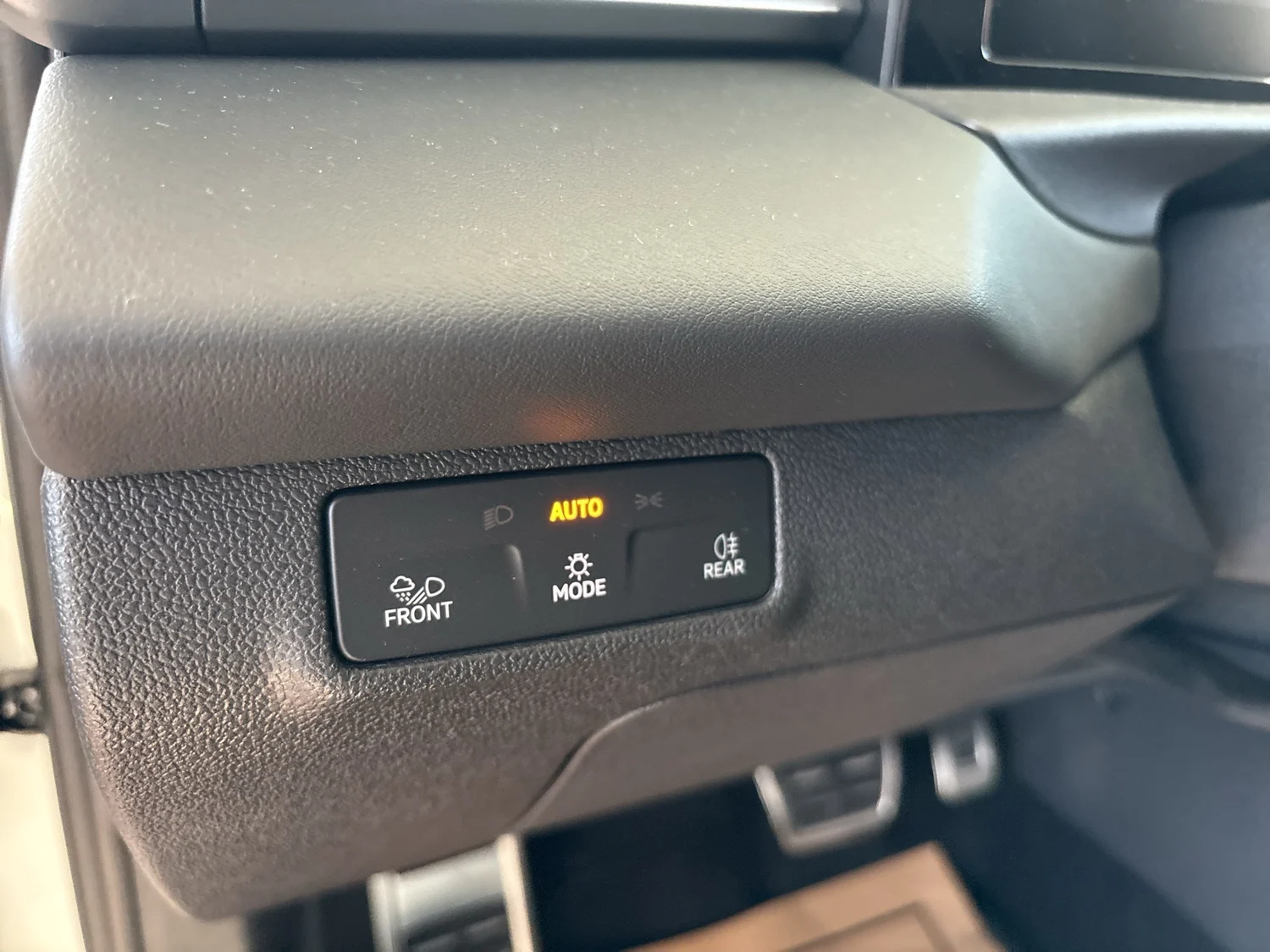 Bild eines VW T-Roc R-Line eTSI DSG