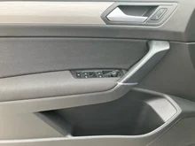 VW Touran Comfortline TDI SCR in Atlantic Blue Metallic