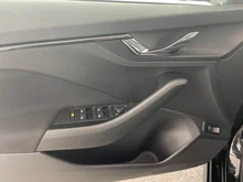 Škoda Kamiq Selection TSI in Black-Magic Perleffekt