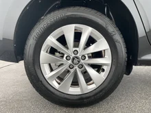 Škoda Kamiq Selection TSI in Black-Magic Perleffekt