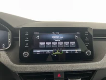 Škoda Kamiq Selection TSI in Black-Magic Perleffekt