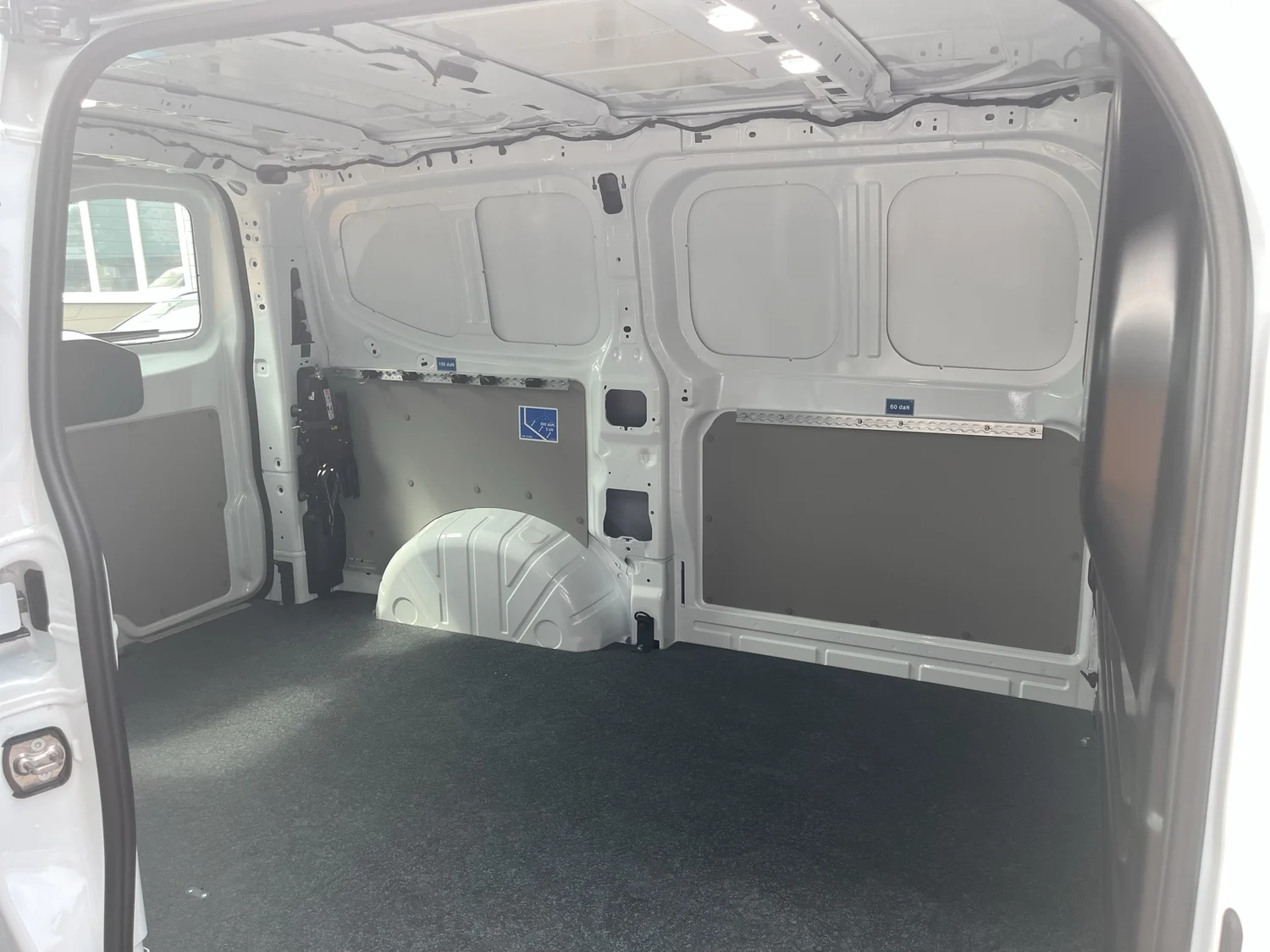 Bild eines VW Transporter Kastenwagen TDI