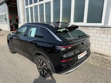 VW T-Roc 4Me eTSI DSG in Grenadillschwarz Metallic