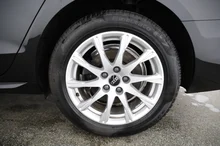 Audi A4 Avant 40 TDI advanced quattro in MYTHOSSCHWARZ METALLIC