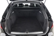 Audi A4 Avant 40 TDI advanced quattro in MYTHOSSCHWARZ METALLIC