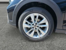 VW Taigo Friends TSI in Deep Black Perleffekt