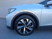VW ID.4 Pro 4MOTION 210 kW Business in Scale Silver Metallic